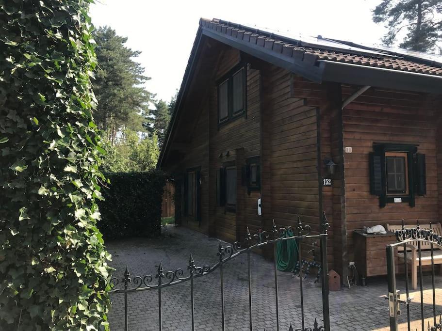 Houten Chalet/Bungalow In Het Bos, Sauna, Jacuzzi Meijel Exteriér fotografie